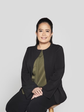 Netty Fiona Binte Othman Senior Scriptwriter (Malay Productions) Netty Fiona Binte Othman Senior Scriptwriter (Malay Productions)