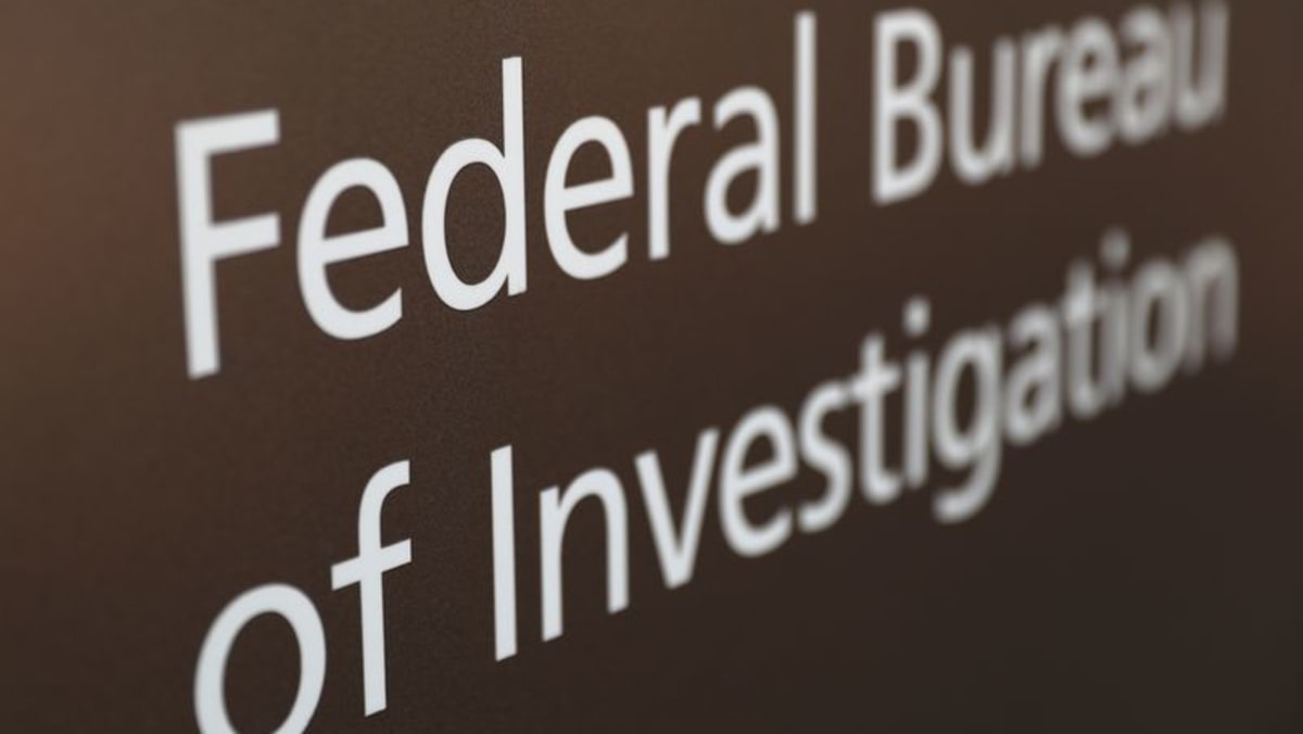 Peretas menyusup ke sistem email eksternal FBI – Bloomberg News