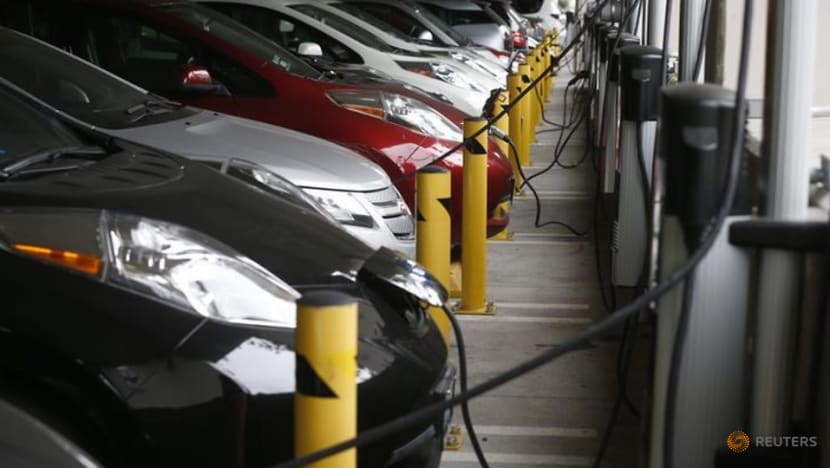 URA and LTA launch pilot tender for electric vehicle charging points in public car parks