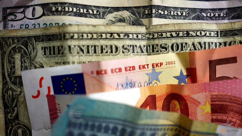 Euro set for biggest 3-day drop in 2 years as oil prices soar