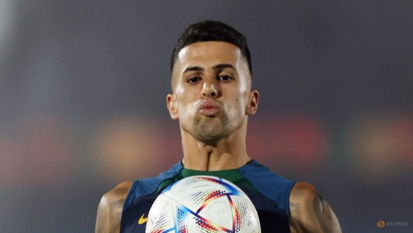 Bayern sign Man City full back Cancelo on loan to plug injury gaps Bayern sign Man City full back Cancelo on loan to plug injury gaps