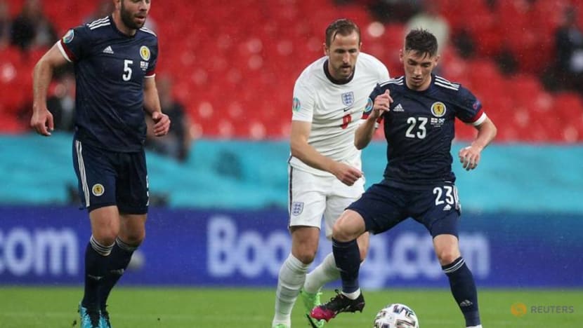 Soccer-Scotland's Gilmour joins Norwich on season-long loan Soccer-Scotland's Gilmour joins Norwich on season-long loan