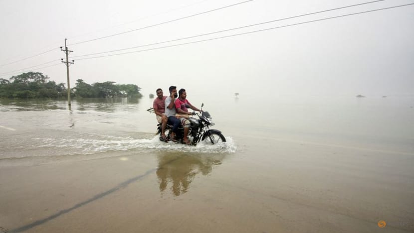 Floods swamp more of Bangladesh and India, millions marooned