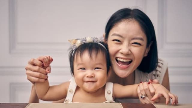 女儿满周岁！沈琳宸含泪告白：你让我比想象坚强