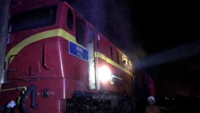 马国一列开往新山列车起火 180名乘客被疏散