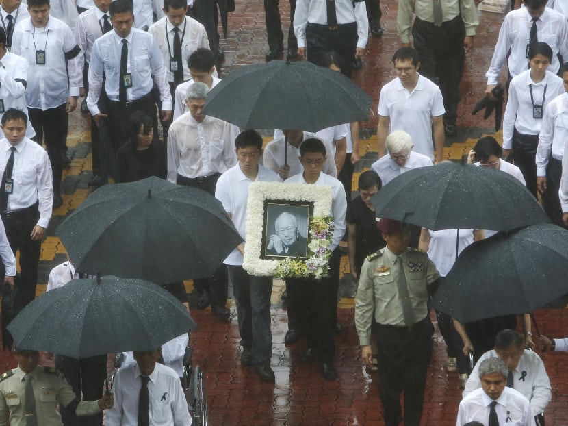 State Funeral procession for Mr Lee Kuan Yew begins