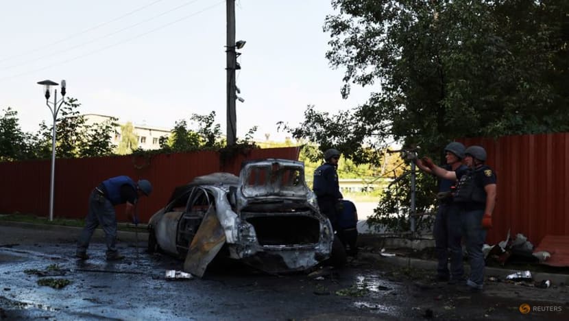 Kyiv urges travel ban on Russians as Moscow steps up assault in eastern Ukraine Kyiv urges travel ban on Russians as Moscow steps up assault in eastern Ukraine