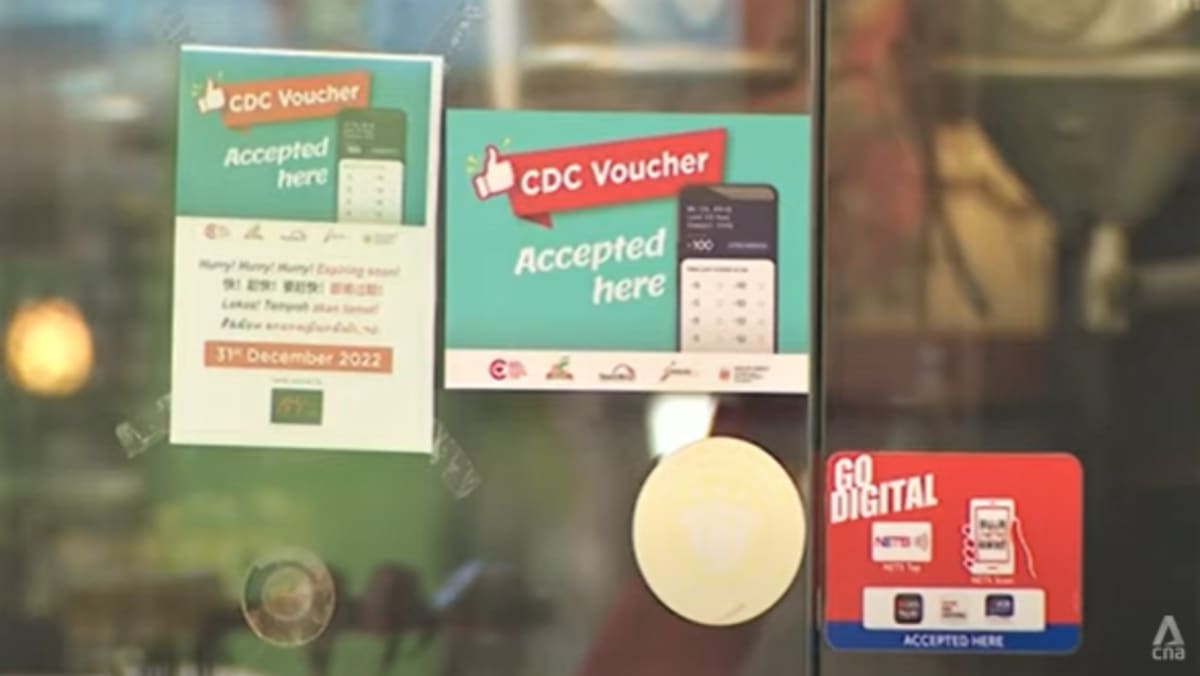 Dengan berakhirnya masa berlaku voucher CDC, beberapa toko memberikan diskon untuk mendorong pelanggan menggunakannya