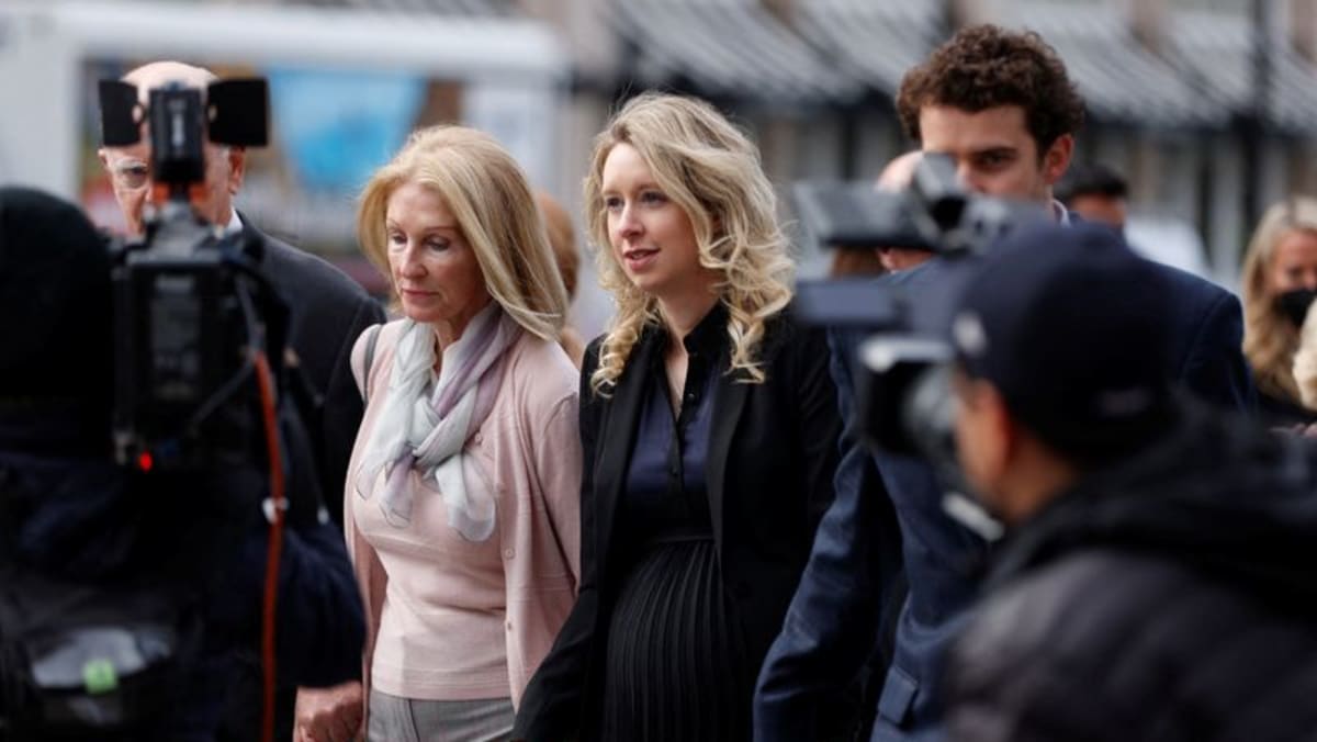 Elizabeth Holmes sentenced to more than 11 years in prison for Theranos fraud - CNA