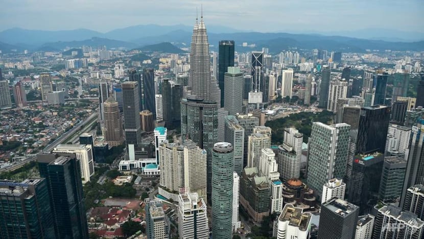 Malaysians' mean salaries and wages dipped 9% last year, first decline since 2010 Malaysians' mean salaries and wages dipped 9% last year, first decline since 2010