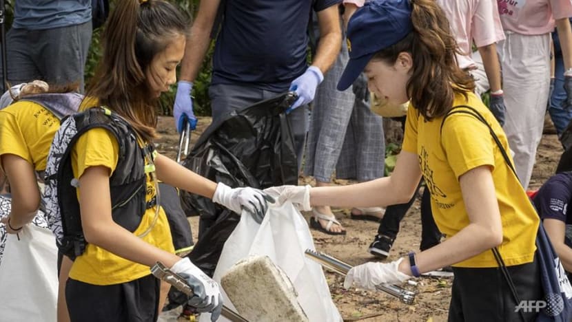 12-year-old Lilly wages 'war' on plastic in Thailand 12-year-old Lilly wages 'war' on plastic in Thailand