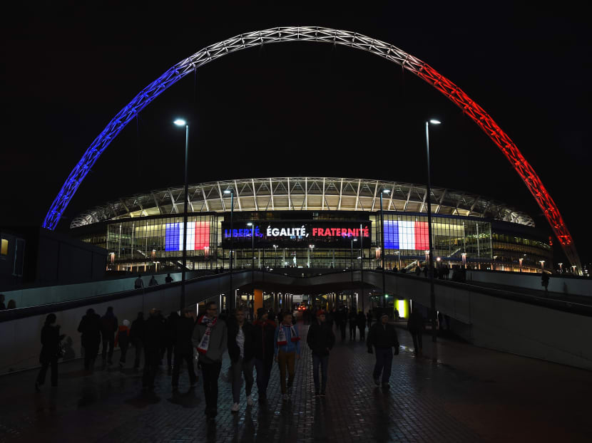 England beats France 2-0 after tributes to Paris victims