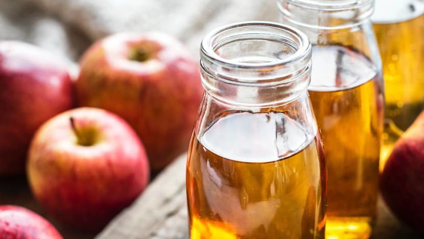 Can apple cider vinegar really help with weight loss, blood sugar control and acne?