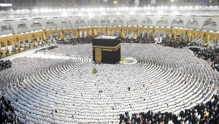 Lebih 2.5 juta dirikan solat khatam al-Quran di Makkah Lebih 2.5 juta dirikan solat khatam al-Quran di Makkah