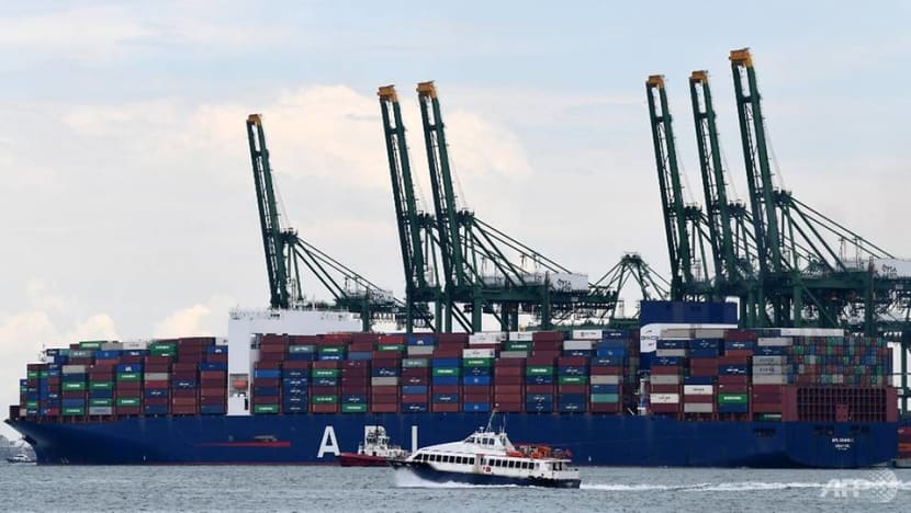 Singapore's non-oil exports fall 3.1% in October, reversing growth from previous month