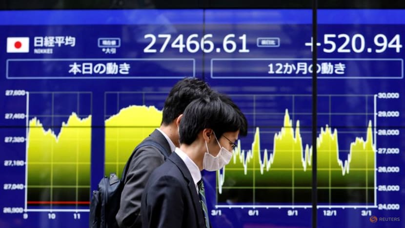 Nikkei powers to Japan's 1990 'bubble' era peak  