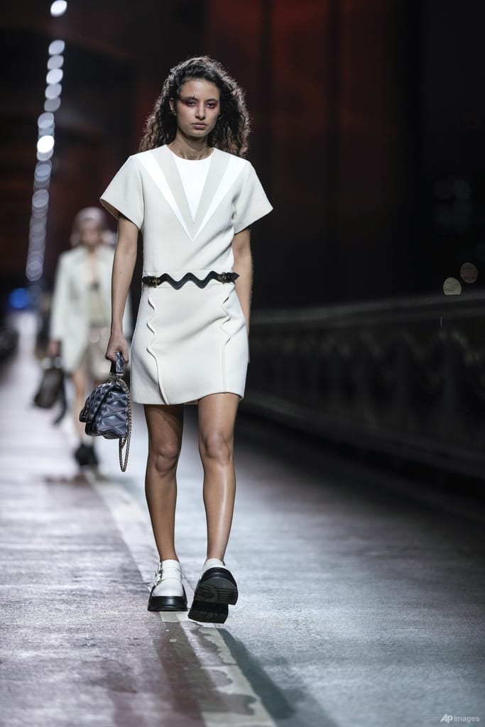 Louis Vuitton transforms Seoul bridge into runway for fashion show