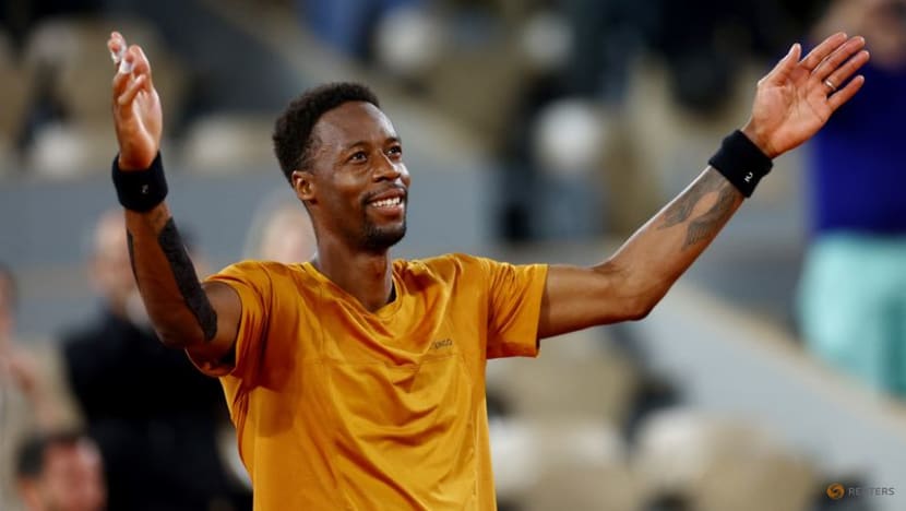 France's Monfils out of French Open with wrist injury, Rune through