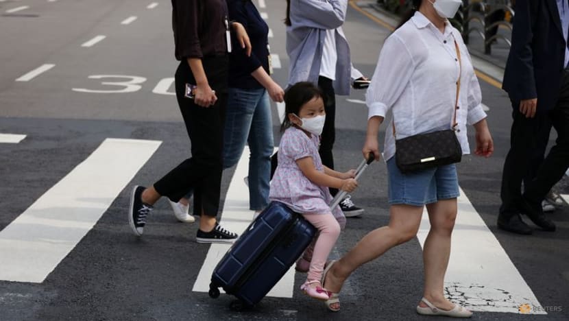 South Korea to vaccinate children aged 12 to 17, give boosters to elderly South Korea to vaccinate children aged 12 to 17, give boosters to elderly