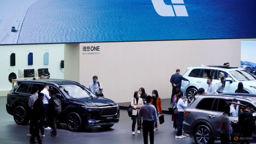 Chinese EV maker Li Auto to raise US$1.52 billion in Hong Kong listing - sources Chinese EV maker Li Auto to raise US$1.52 billion in Hong Kong listing - sources