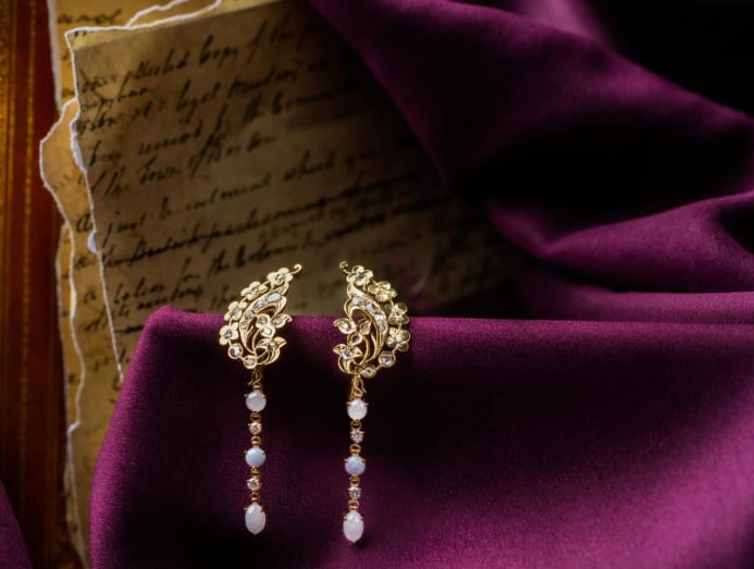 Choo yilin jewellery online