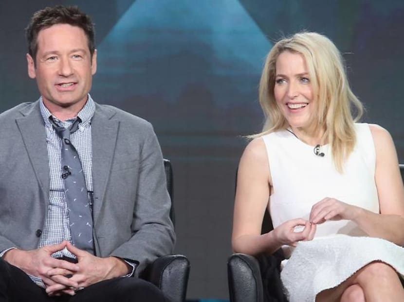 The lyrics are out there: X-Files stars reunite to sing theme tune with fan-written words The lyrics are out there: X-Files stars reunite to sing theme tune with fan-written words