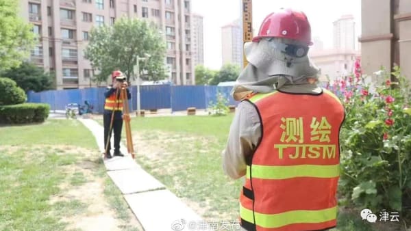 Thousands evacuated in China's Tianjin after cracks appear near high-rises