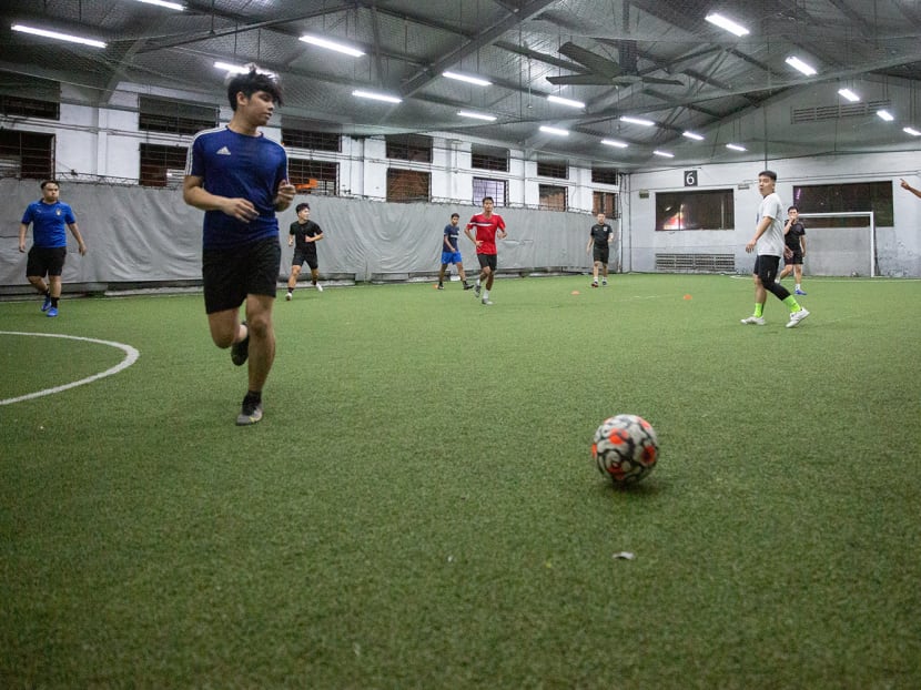 From Tuesday (March 15), up to 30 fully vaccinated people can play a team sport together at approved venues, including the players, coaches and umpires. From Tuesday (March 15), up to 30 fully vaccinated people can play a team sport together at approved venues, including the players, coaches and umpires.