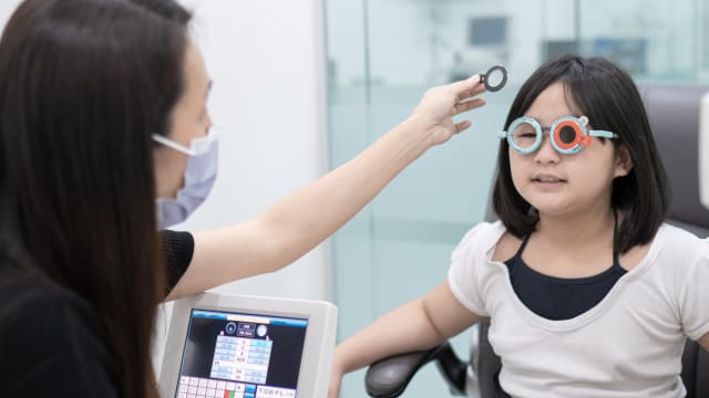 科研人员研发成像工具 诊断儿童患高度近视风险