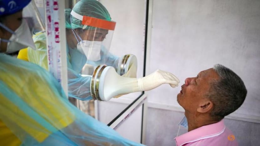 Thailand tracking 200 people as 3 infected returnees skip COVID-19 quarantine Thailand tracking 200 people as 3 infected returnees skip COVID-19 quarantine