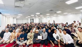 Mufti sertai 250 siswa Muslim setempat dalam majlis iftar di NUS