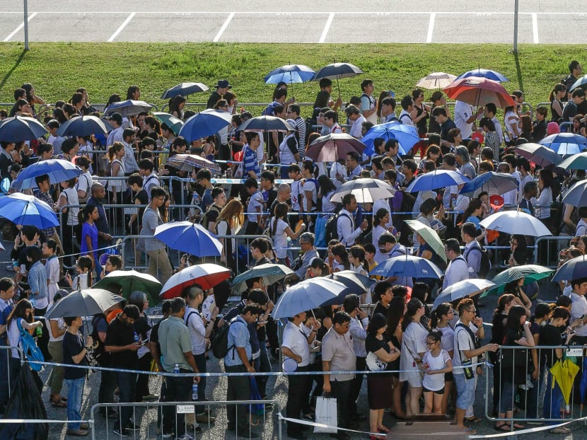 Long queues on Day 3 of public phase of national mourning