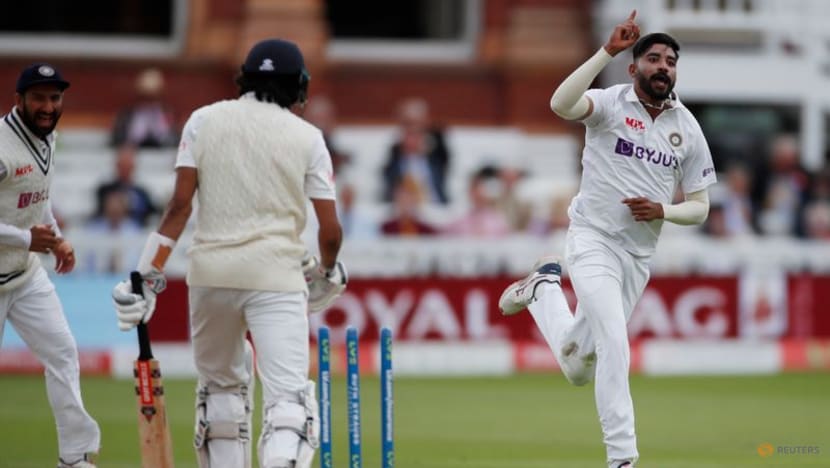 Cricket-England hit back after Anderson takes five to restrict India to 364 Cricket-England hit back after Anderson takes five to restrict India to 364