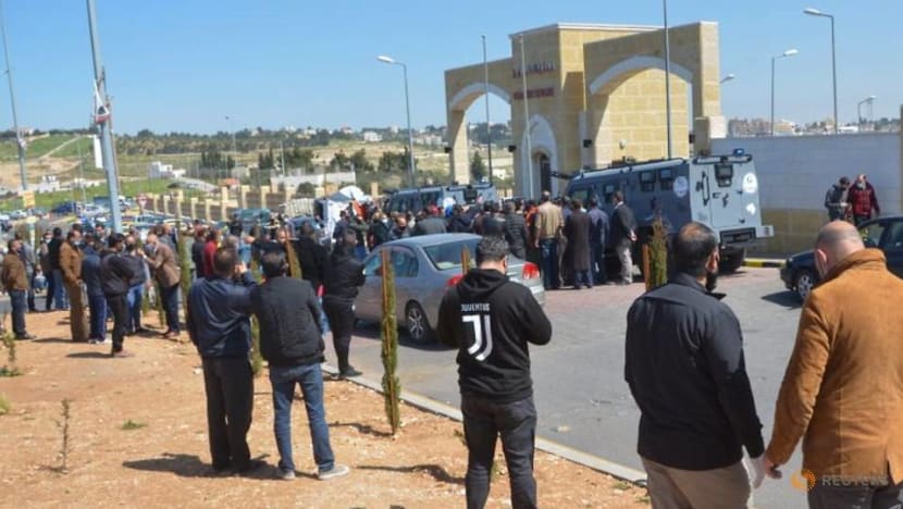 Jordan health minister sacked after oxygen outage kills seven COVID-19 patients Jordan health minister sacked after oxygen outage kills seven COVID-19 patients