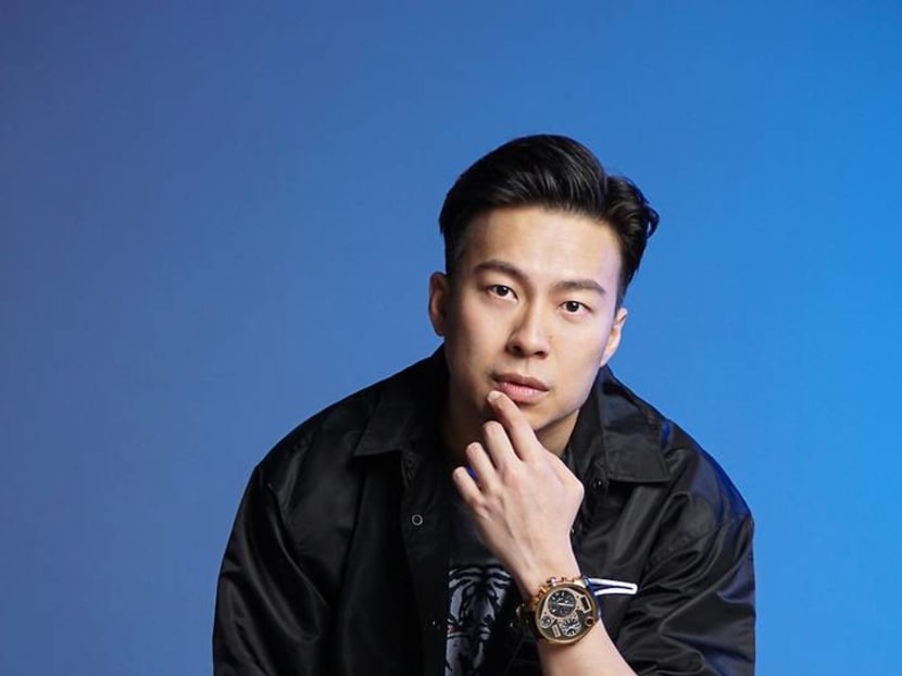 What does a stolen car and a flaky singer have to do with Nat Ho’s latest song? What does a stolen car and a flaky singer have to do with Nat Ho’s latest song?
