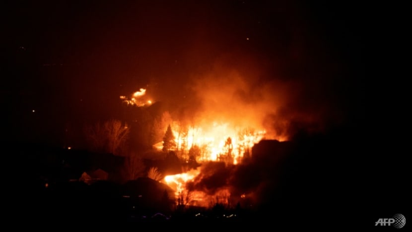 Colorado wildfire took hold 'in blink of an eye': Governor Colorado wildfire took hold 'in blink of an eye': Governor