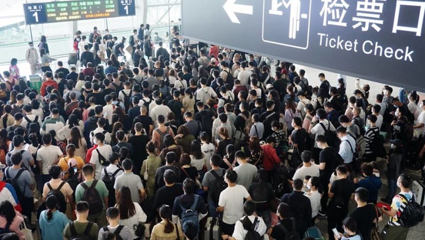 China tourism rebounds over Golden Week but still below last year China tourism rebounds over Golden Week but still below last year