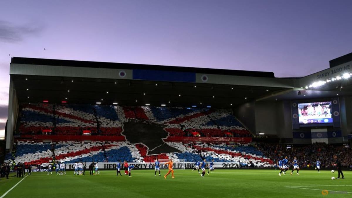 rangers-defy-uefa-with-rendition-of-god-save-the-king
