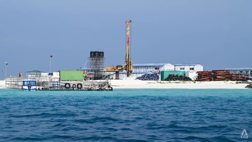 Fighting the tides: Maldives races to reclaim more land as sea levels rise 11 maldives 8