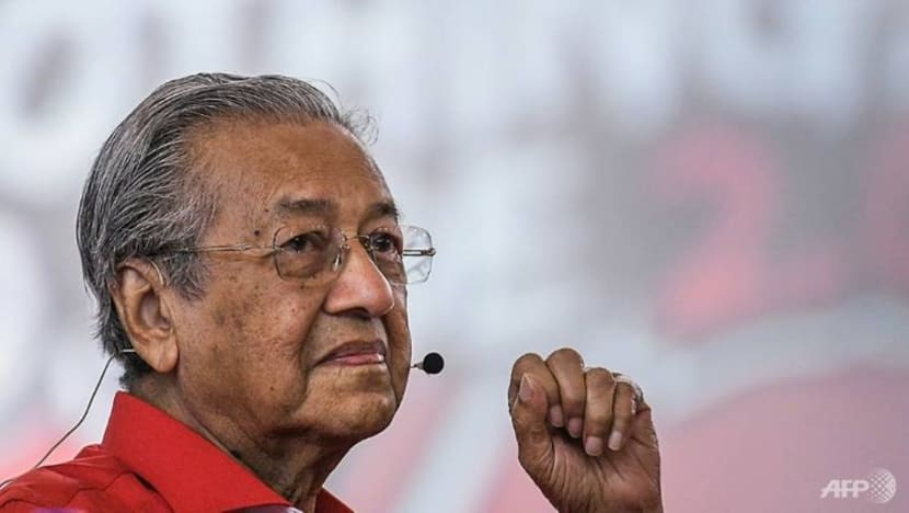 Dr Mahathir tuduh Hadi Awang pengkhianat
