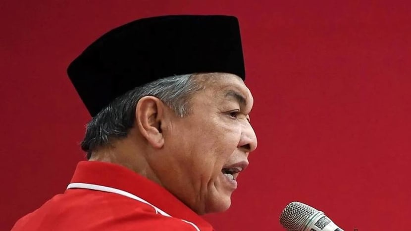 UMNO urges Malaysian government to reconvene parliament within 14 days; failure to do so considered 'treason'