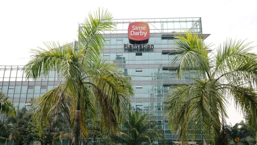Malaysia's Sime Darby Plantation to compensate migrant workers over fees Malaysia's Sime Darby Plantation to compensate migrant workers over fees