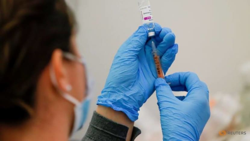 UK says people under 40 should be offered alternative to AstraZeneca vaccine UK says people under 40 should be offered alternative to AstraZeneca vaccine