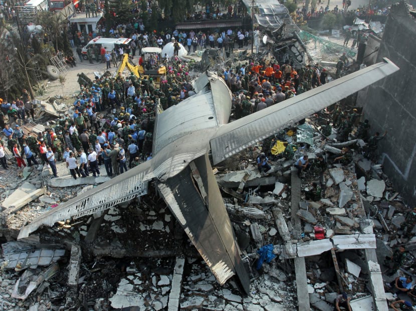 Indonesia investigates number of passengers on crashed plane