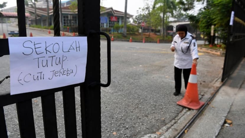 Nearly 1,500 schools across Malaysia ordered to close as haze worsens Nearly 1,500 schools across Malaysia ordered to close as haze worsens