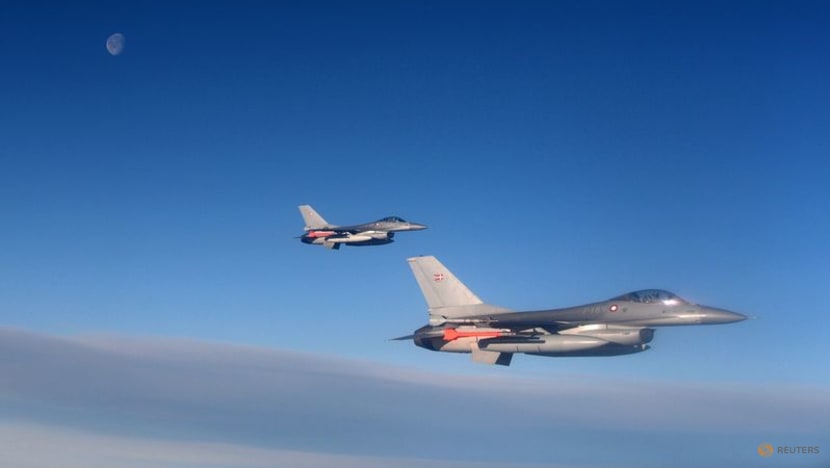 Coalition aims to begin Ukrainian F-16 pilot training by summer: Dutch minister
