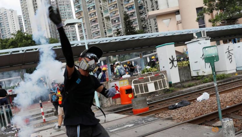 Hong Kong police say 420 arrested, 1,000 rounds of tear gas fired since Jun 9 Hong Kong police say 420 arrested, 1,000 rounds of tear gas fired since Jun 9