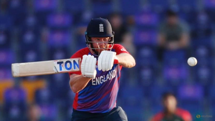 England rout Bangladesh to close in on semis berth