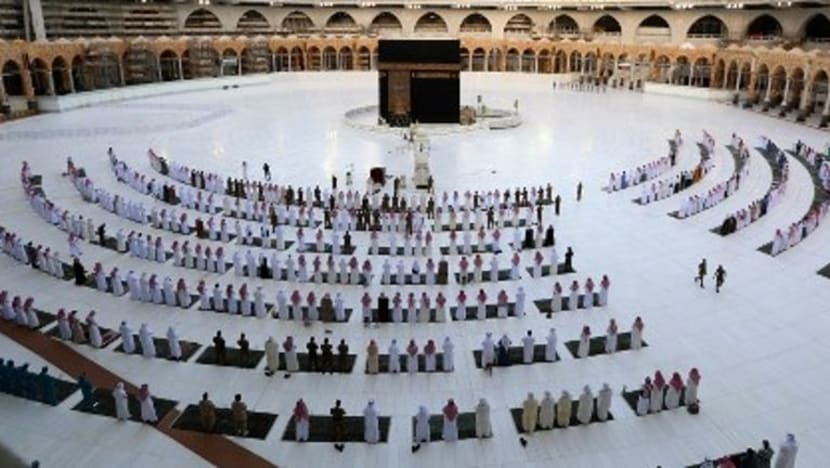 Solat Aidilfitri diadakan di Masjidil Haram, Masjid Nabawi dengan jemaah terhad