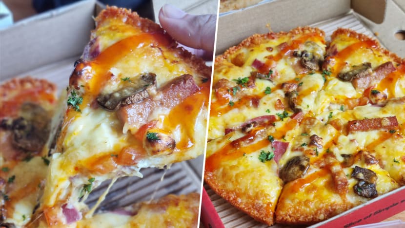 A Preview Of Pizza Hut’s Limited-Edition Cheesy 7 Chicken Luncheon Meat Pie